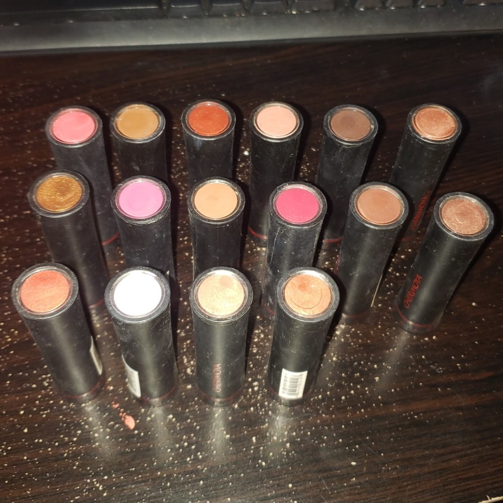 Lot of 16 New Cherimoya Lipstick
